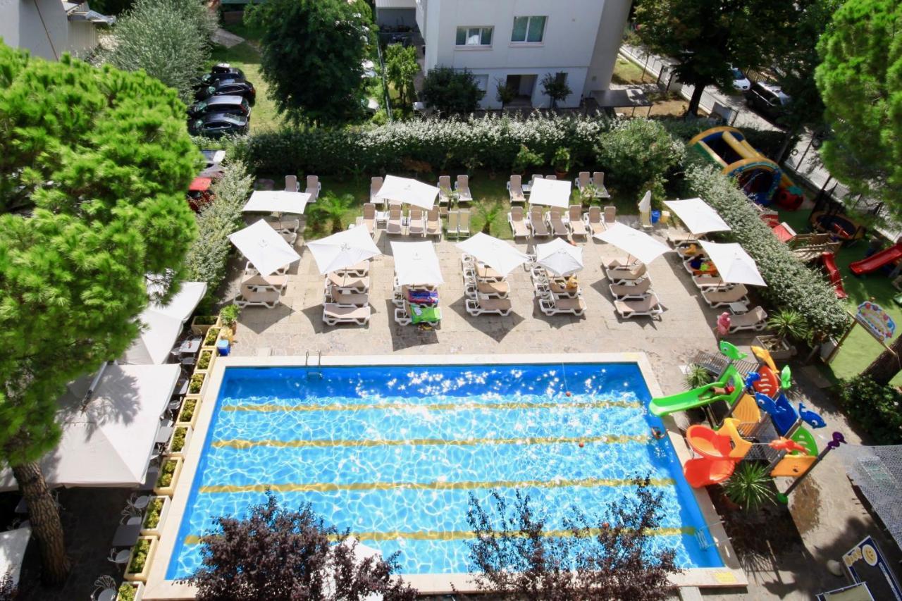 Lotus Hotel All Inclusive & Spiaggia Rimini Exterior foto