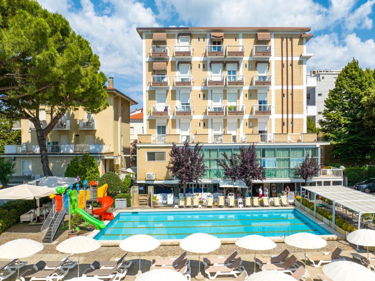 Lotus Hotel All Inclusive & Spiaggia Rimini Exterior foto