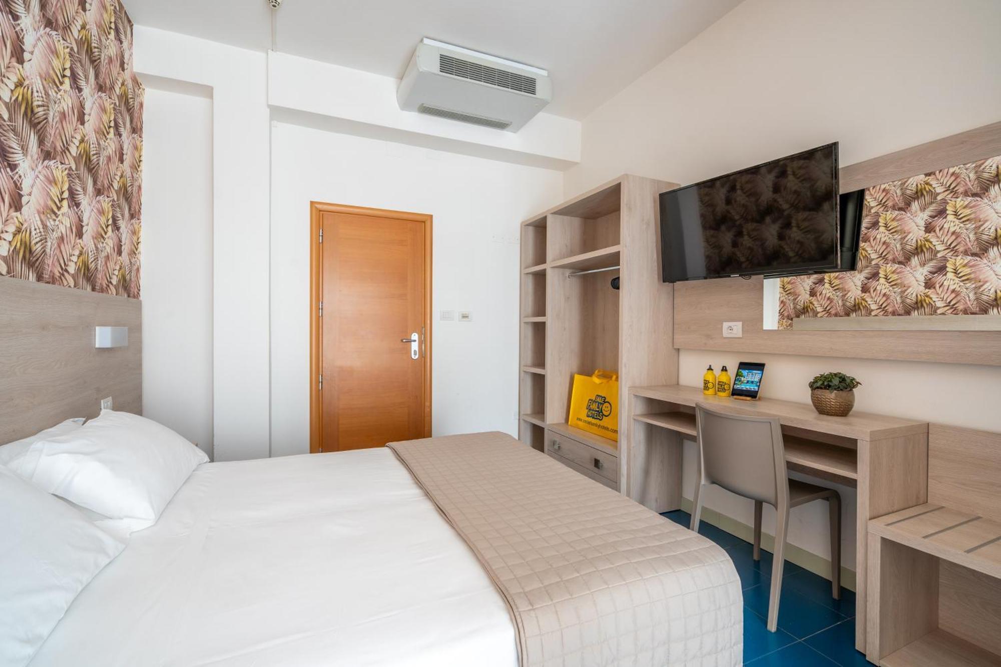 Lotus Hotel All Inclusive & Spiaggia Rimini Exterior foto