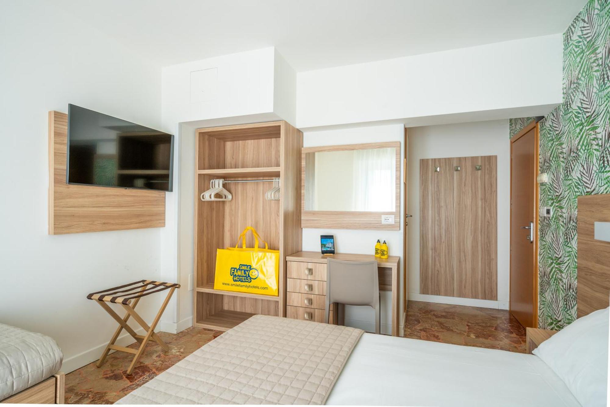 Lotus Hotel All Inclusive & Spiaggia Rimini Exterior foto