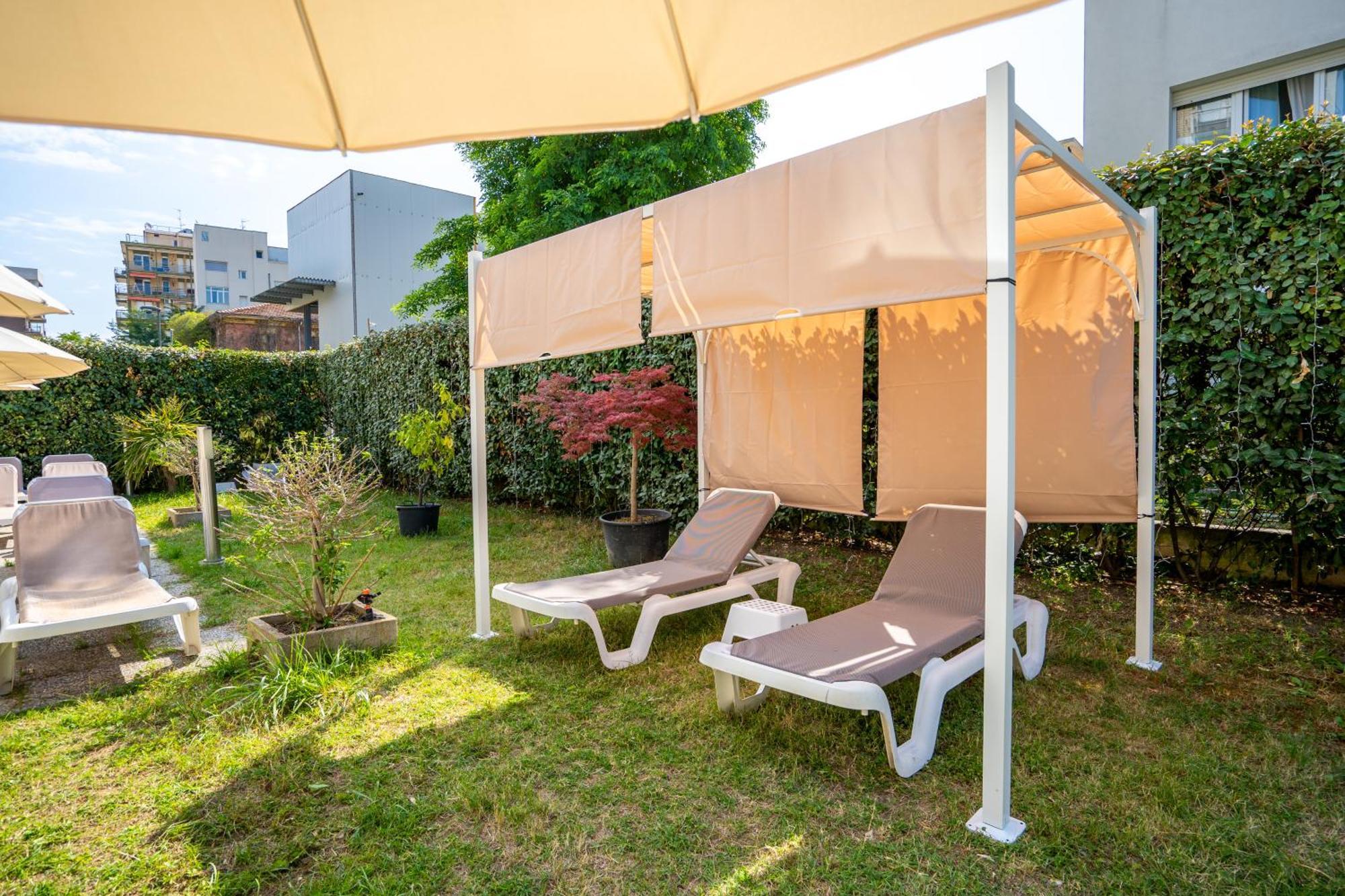 Lotus Hotel All Inclusive & Spiaggia Rimini Exterior foto
