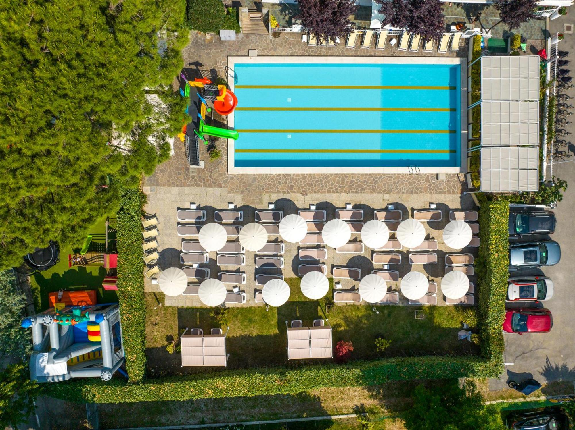 Lotus Hotel All Inclusive & Spiaggia Rimini Exterior foto
