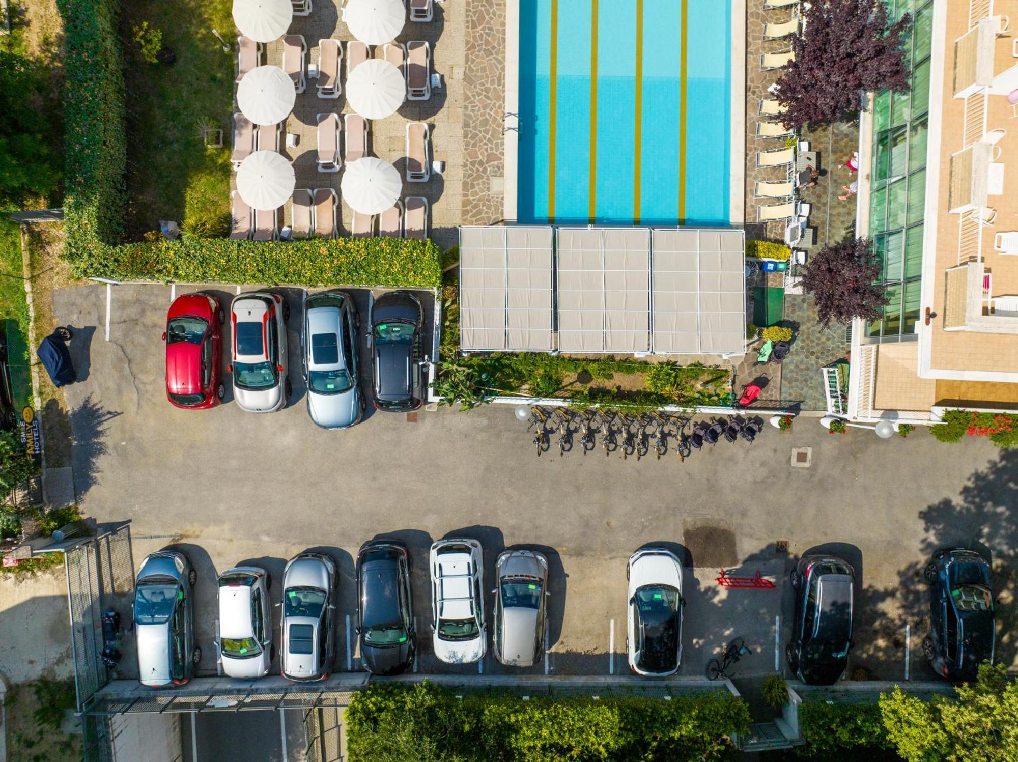 Lotus Hotel All Inclusive & Spiaggia Rimini Exterior foto