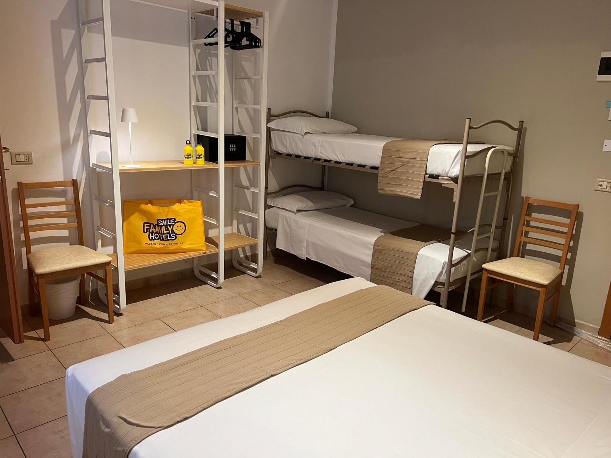 Lotus Hotel All Inclusive & Spiaggia Rimini Exterior foto