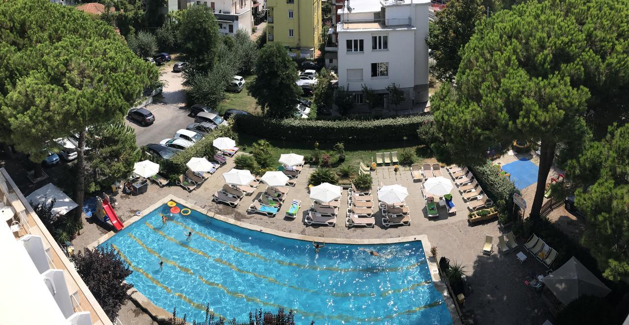 Lotus Hotel All Inclusive & Spiaggia Rimini Exterior foto